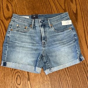 Gap Girlfriend Short